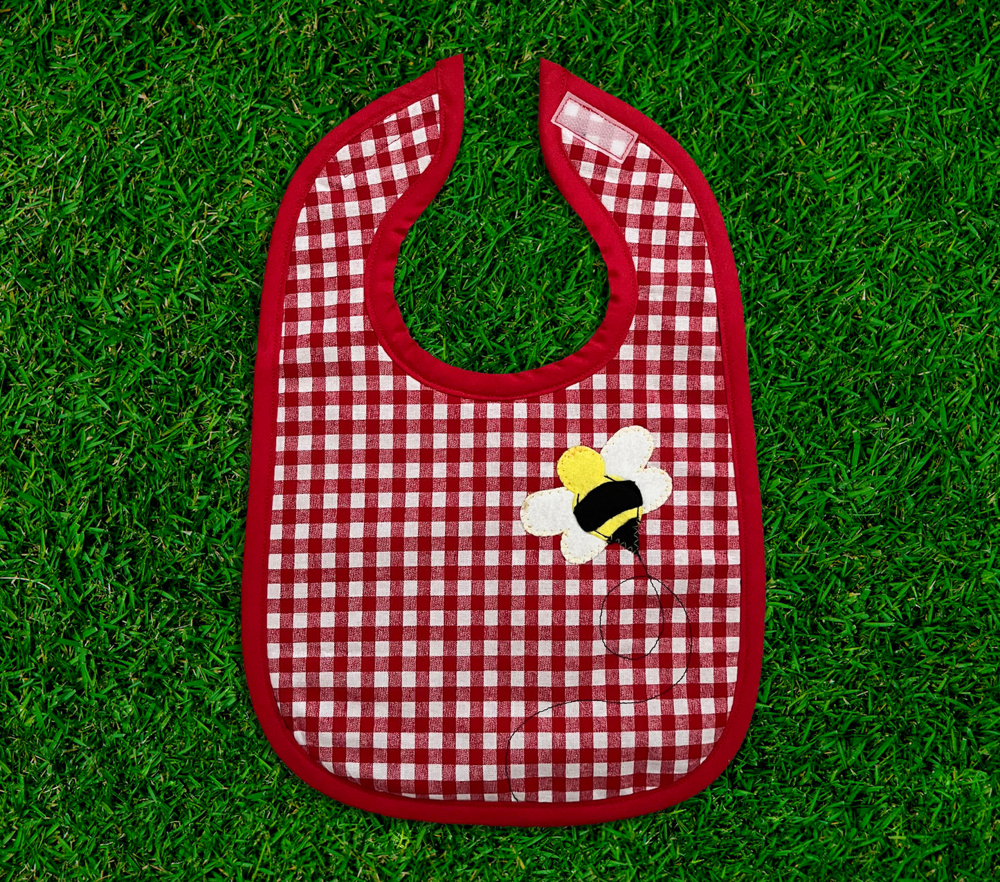 red and white gingham baby bib, gingham baby bib, baby bib, bib with bumblebee, bumblebee bib, bumblebee baby bib, bee bib, bee baby bib, velcro baby bib, handmade baby bib, terrycloth baby bib, terrycloth bib
