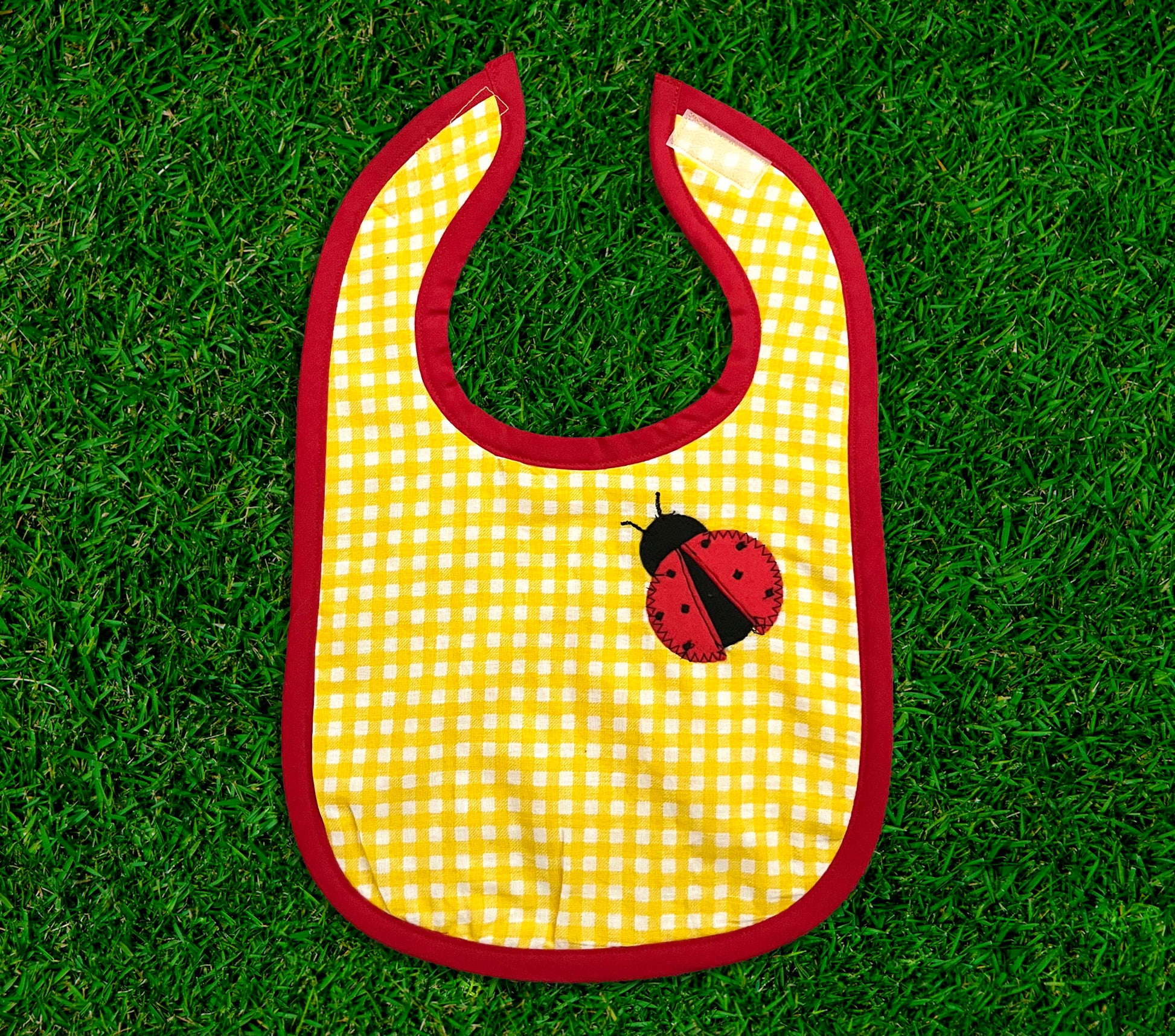 baby bib with ladybug on a yellow gingham fabric, 100% cotton baby bib, 100% cotton terrycloth baby bib, ladybug bib, velcro bib, gingham baby bib, gingham bib 